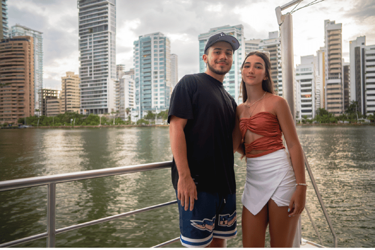 Cartagena: Sunset on Cartagena Bay aboard the Flamante Catamaran Cartagena: Sunset over Cartagena Bay aboard the Flamante Catamaran