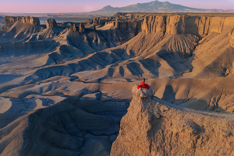 Torrey: Moonscape, Factory Butte, and Capitol Reef Park Tour