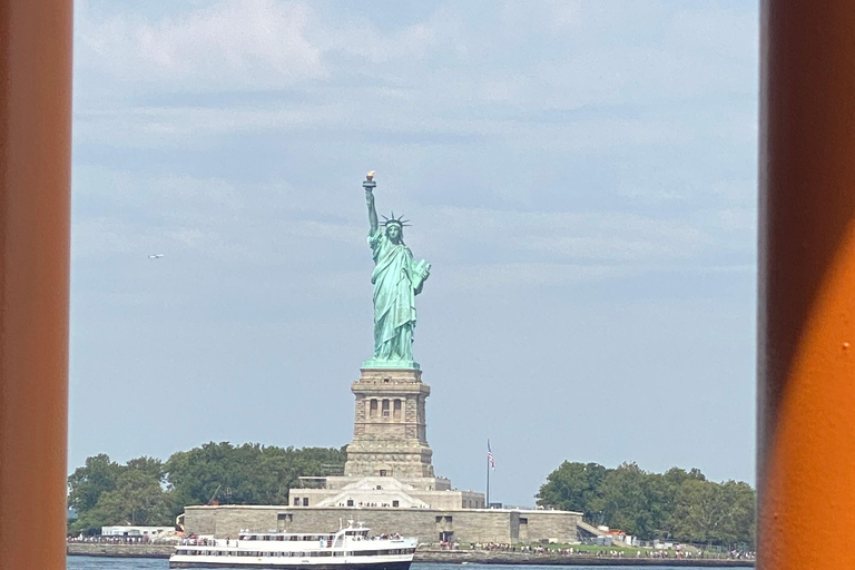 #1 Six Hour Bus Tour and Boat Ride By The Statue of Liberty