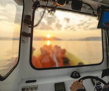 Tadoussac/Charlevoix: Whale & Fjord Morning or Twilight Tour