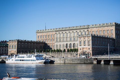 Guided Walking Tour: Old Town Stockholm (English or German)Walking Tour Gamla Stan/Old Town