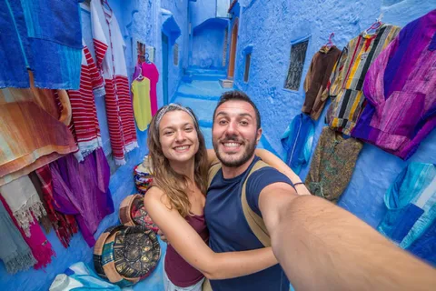 Entrez dans l'univers bleu de Chefchaouen à pied