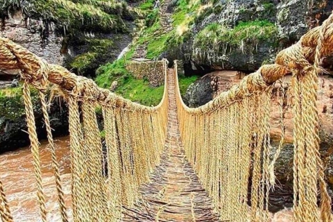 Von Cusco aus: Tour nach Qeswachaka: Die letzte Inka-Brücke ||