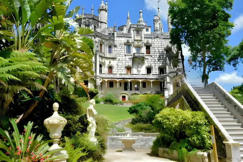 Lisbon: Sintra, Quinta Regaleira, Pena Gardens, Cascais Trip