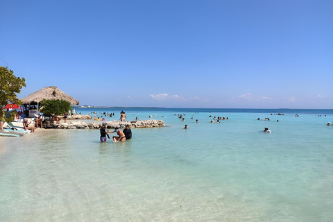 Cartagena: DayTour Mucura, tintipan and Islote by speadboat Cartagena: DayTour - Mucura and Islote by bus + speadboat