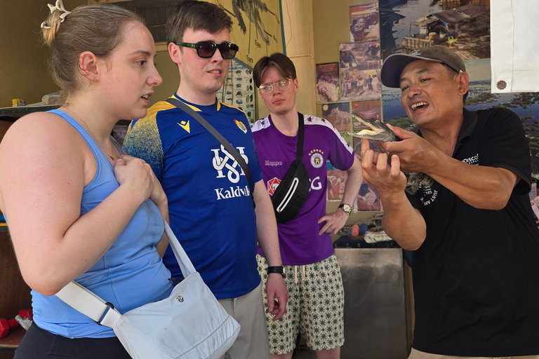 Siem Reap Crocodile Farm Tour With Tuk Tuk Transfer