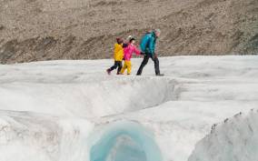 Columbia Icefield: 3-hour guided glacier hike