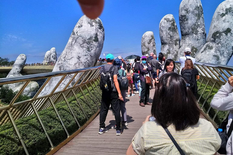 Dia inteiro na Ponte Dourada e na Montanha de Mármore saindo de Hoi An/Da NangPegue em Da nang