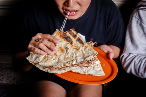 Oaxaca: Evening Street Food Tour with 14+ Tastings