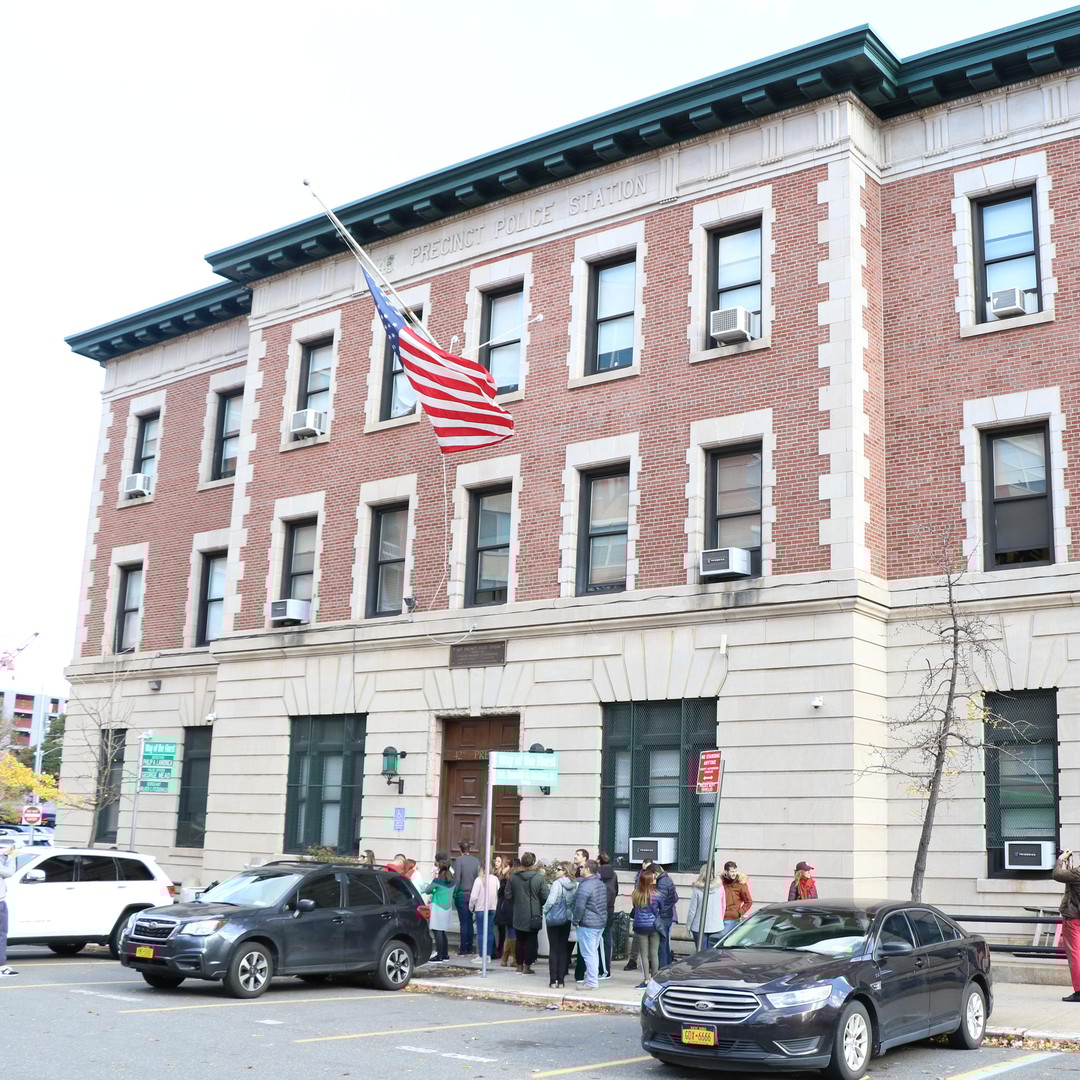 NYC: New York Contrasts Tour through Harlem The Bronx Queens