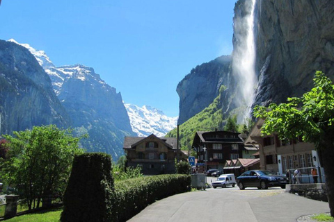 Interlaken: 72 Waterfalls Valley &amp; Lauterbrunnen E-Bike Tour