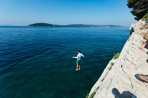 Split: Cliff Jumping & Deep Water Solo Tour Cliff Jumping & Deep Water Solo Tour