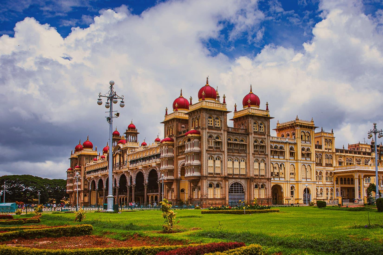 Bangalore: Mysore Day Trip - Palace, Hill and Market