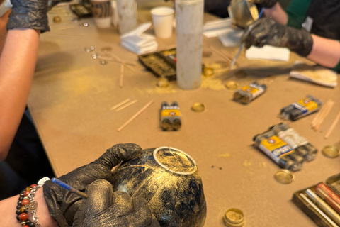 MANCHESTER: Mending pottery with a Gold (Kintsugi )