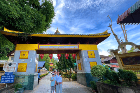 Krabi: Excursión al Atardecer por el Templo de la Cueva del Tigre