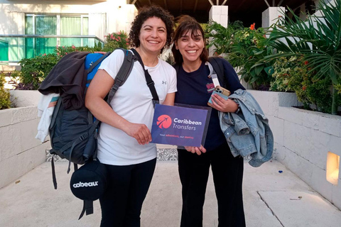 Aéroport de Cancun : Navette vers les hôtels de Cancun et Riviera MayaNavette aller simple entre l&#039;aéroport de Cancun et la région de Playa del Carmen