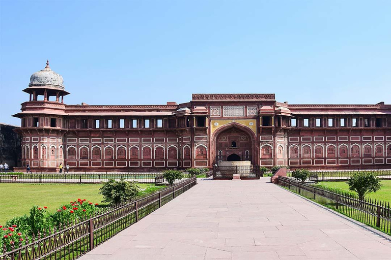 Taj Mahal Tour With Professional Photoshoot And Guide Taj Mahal Tour With Professional Photoshoot And Guide