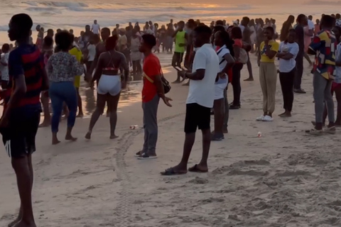 Accra: Sunsets, Famous Beaches & Bars Tour with a Free Drink