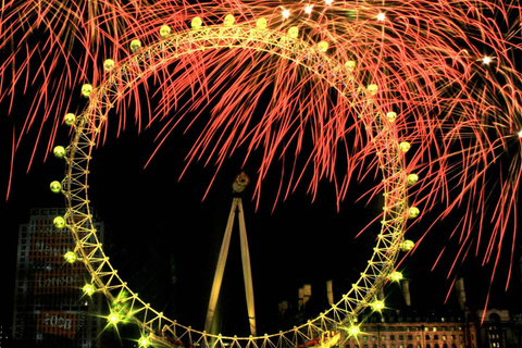 Londres: Jantar NYE no The Dixon Hotel e cruzeiro com fogo de artifício