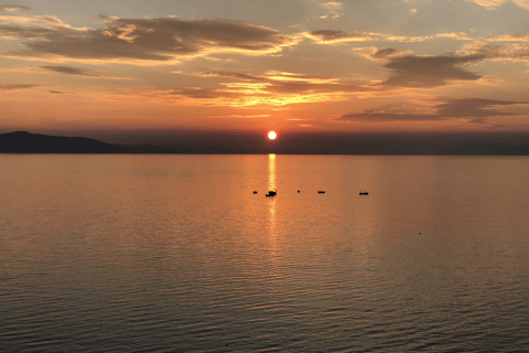 Split: Romantic Tuk-Tuk Night Ride with a bottle of Wine Split: Romantic Tuk-Tuk Night Ride with a bottle of Wine