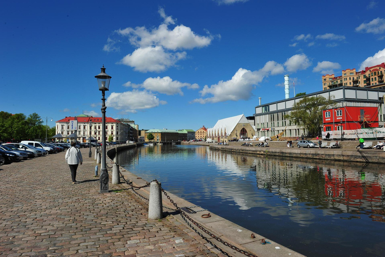 Gothenburg: Guided Walking Tour in Ukrainian