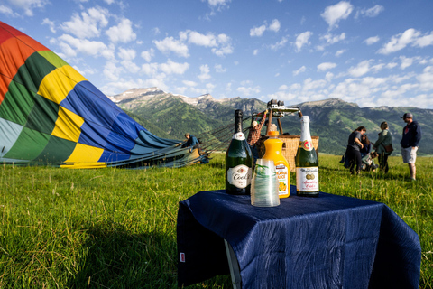 Teton Village: Grand Tetons Sunrise Hot Air Balloon Tour