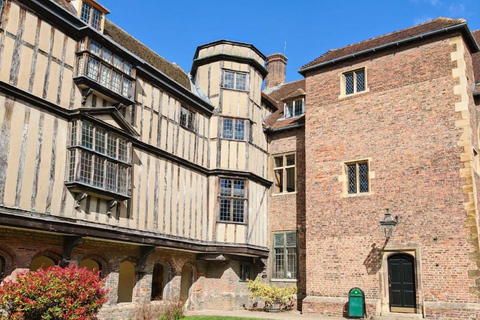 Cambridge: Guided Walking Tour with King's College Chapel