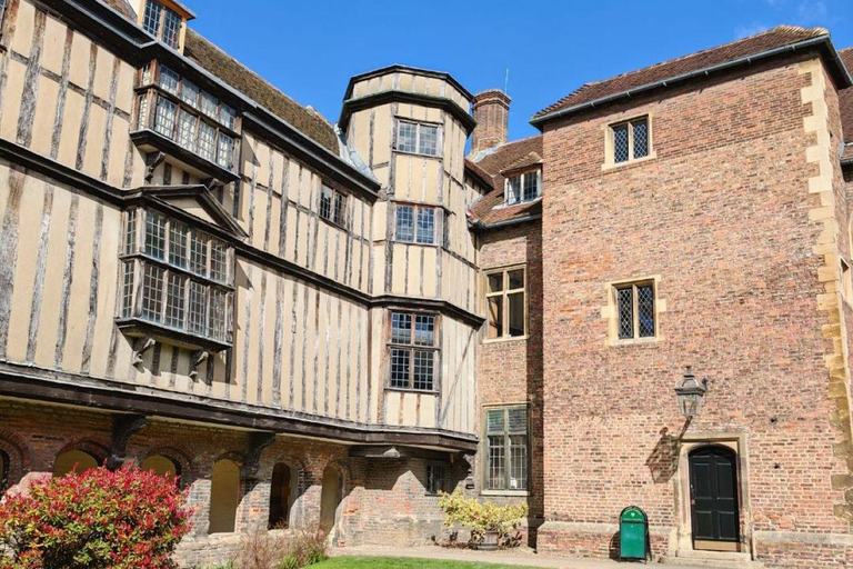 Cambridge: Guided Walking Tour with King's College Chapel