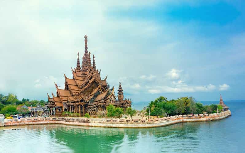 Pattaya: The Sanctuary of Truth Entry Ticket with Transfer
