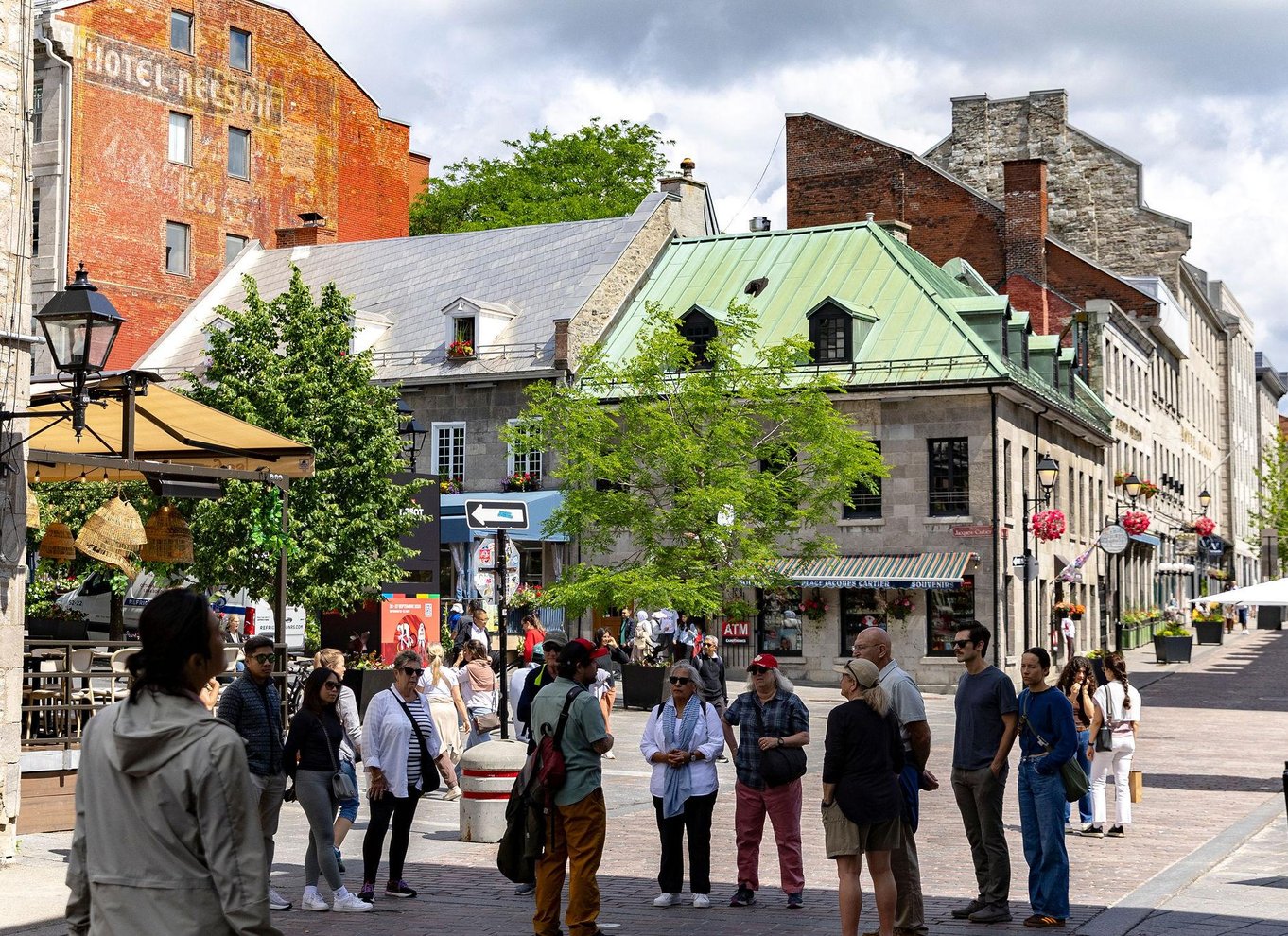 Byvandring i Old Montreal | Mellemstor gruppe (højst 14) med FITZ