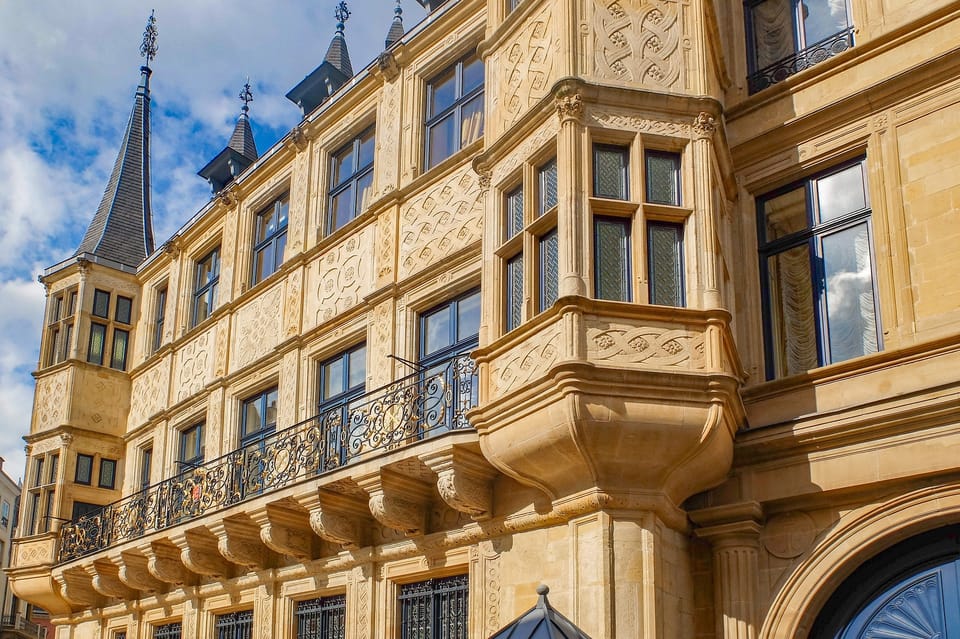 tour guide in luxembourg city