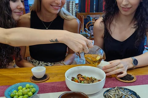 Beijing: Tai Chi and Tea Ceremony Experience