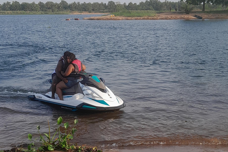 Desde Accra: 2 días Ada Aqua Safari Resort+Isla del Tesoro