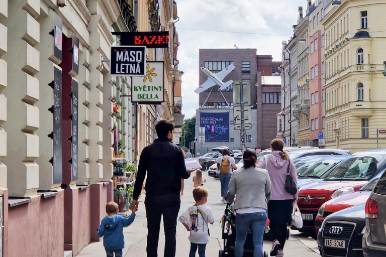 Kunstdistrict van Praag: zelfgeleide tour met multiculturele verhalenKunstdistrict van Praag: zelfgeleide multiculturele game