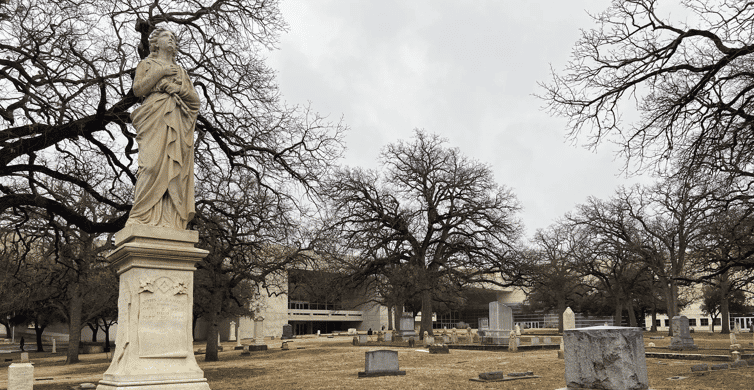 Dallas: Sinister Strolls True Crime Walking Tour photo 10