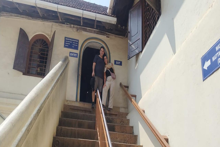 Kochi: Tuk-Tuk-Ausflug mit versteckten SchätzenKochi: Ausflug mit dem Tuk-Tuk zu versteckten Schätzen