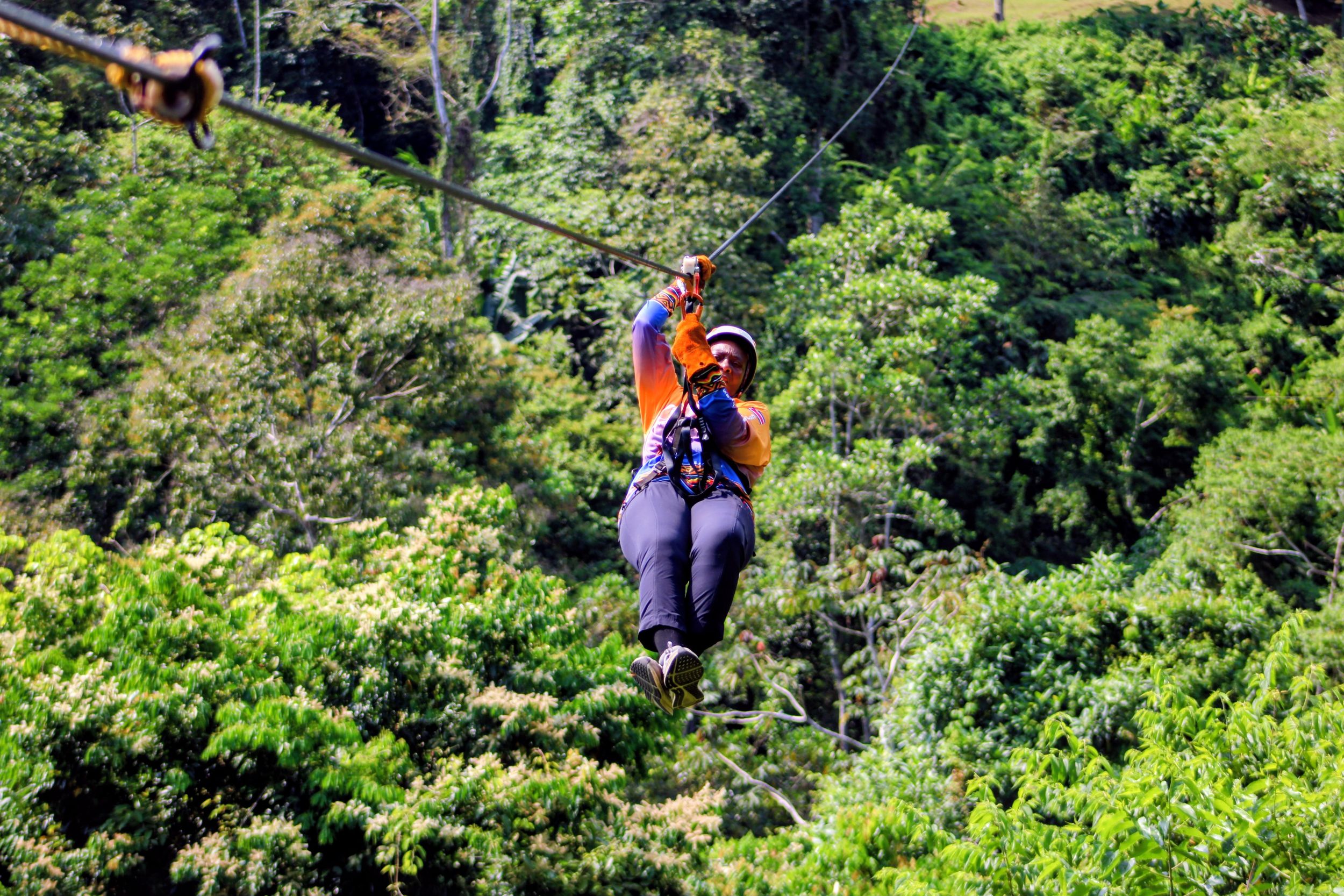 Monteverde: 3 Stunden auf der längsten und höchsten Extrem-Seilrutsche
