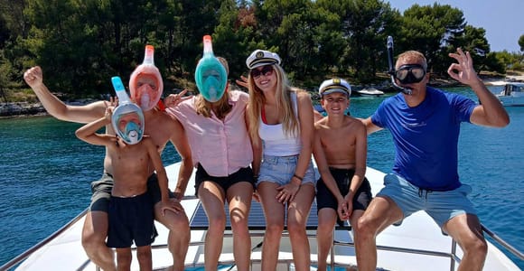 Vrsar: Boat Tour with Snorkeling and Drinks