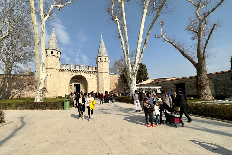 Istanbul: Guidad tur till Topkapı-palatset och HaremInträdesbiljett ingår (All Inclusive)