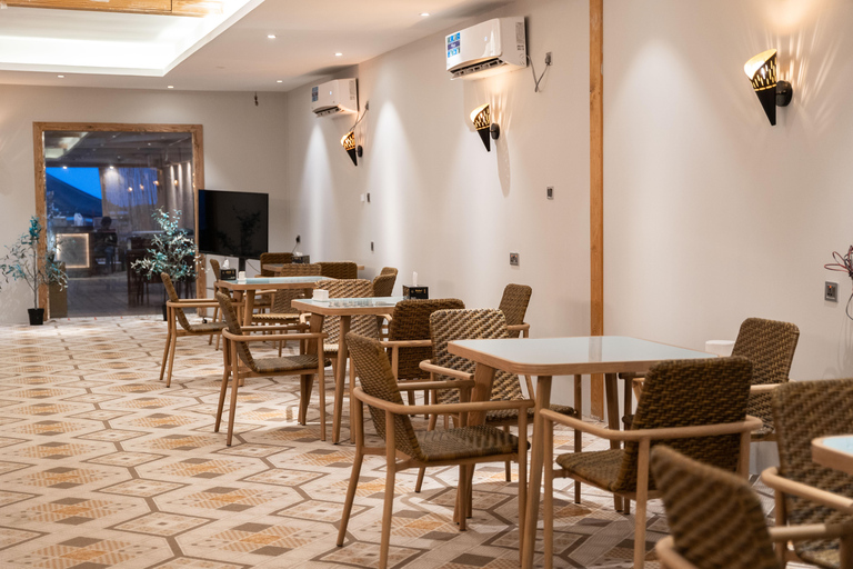 Doha: Wüstensafari, Abendessen vom Buffet &amp; ÜbernachtungsmöglichkeitDoha: Wüstensafari &amp; Abendessen vom Buffet im Camp