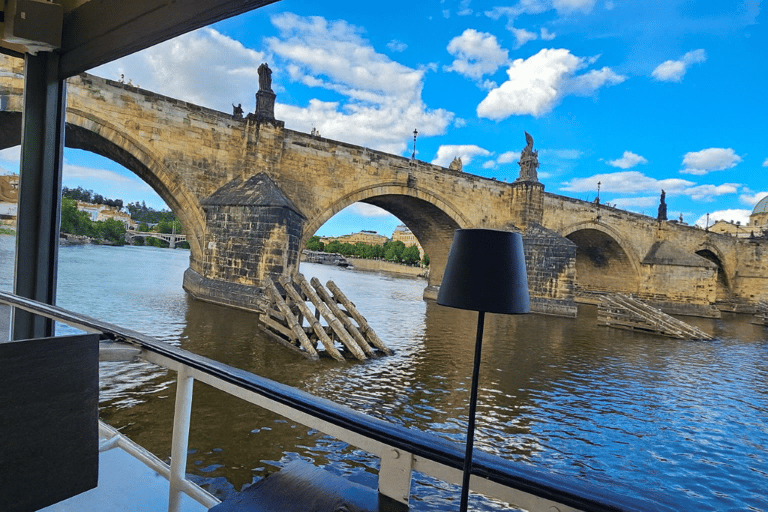 Prague: Vltava River Cruise in Jazz Style and Commentary