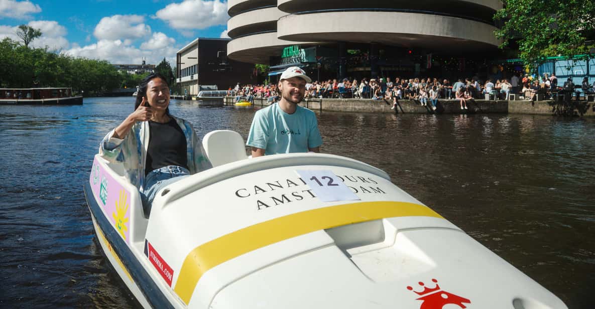 Afbeelding 2 van Amsterdam: bepaal je eigen route over de grachten met een waterfiets