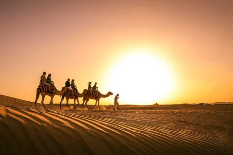 Dubai: Sunset Camel Trek, Al Khayma Camp, Stargazing & BBQ