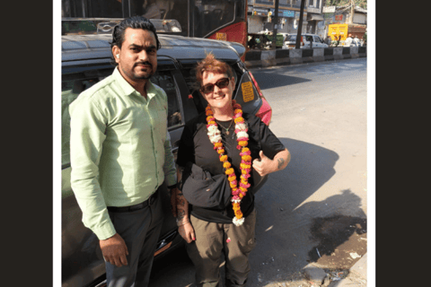 Nueva Delhi: Traslado al aeropuerto privado desde o hacia la ciudad