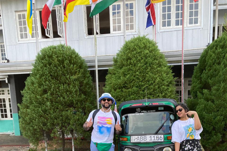 Tour de la ciudad de Kandy con Tuk Tuk