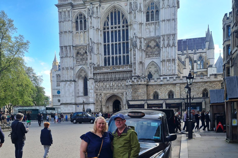 London: Sightseeing Black Cab Tour med upphämtning från hotell4-timmars rundtur med upphämtning från hotell och avlämning