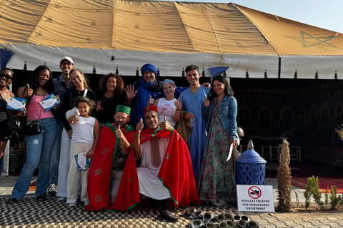 Marrakech: Royal Breakfast with Hot Air Balloons view