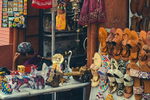Jaipur Shopping Experience with Female Shopping Expert Shopping Tour: with Car + Guide