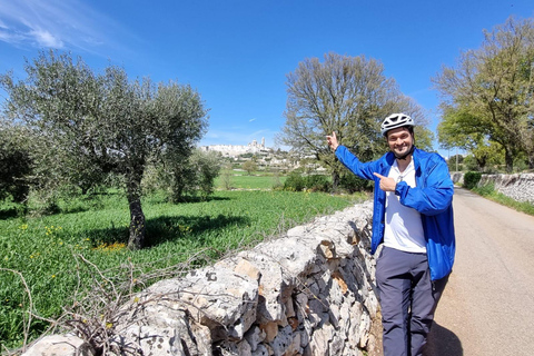 e-bike ring tour between Locorotondo and Martina Franca e-bike tour Locorotondo, Martina Franca and visit to a dairy