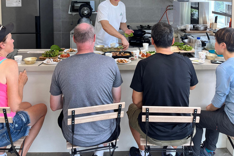 Busan: Korean Home Cooking Class & Market Tour with Meal Join in
